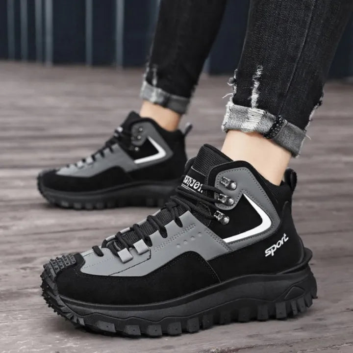 Men’s Wide Toe Hiking Boots — Waterproof Membrane, Non-Slip Outsole, Arch Support